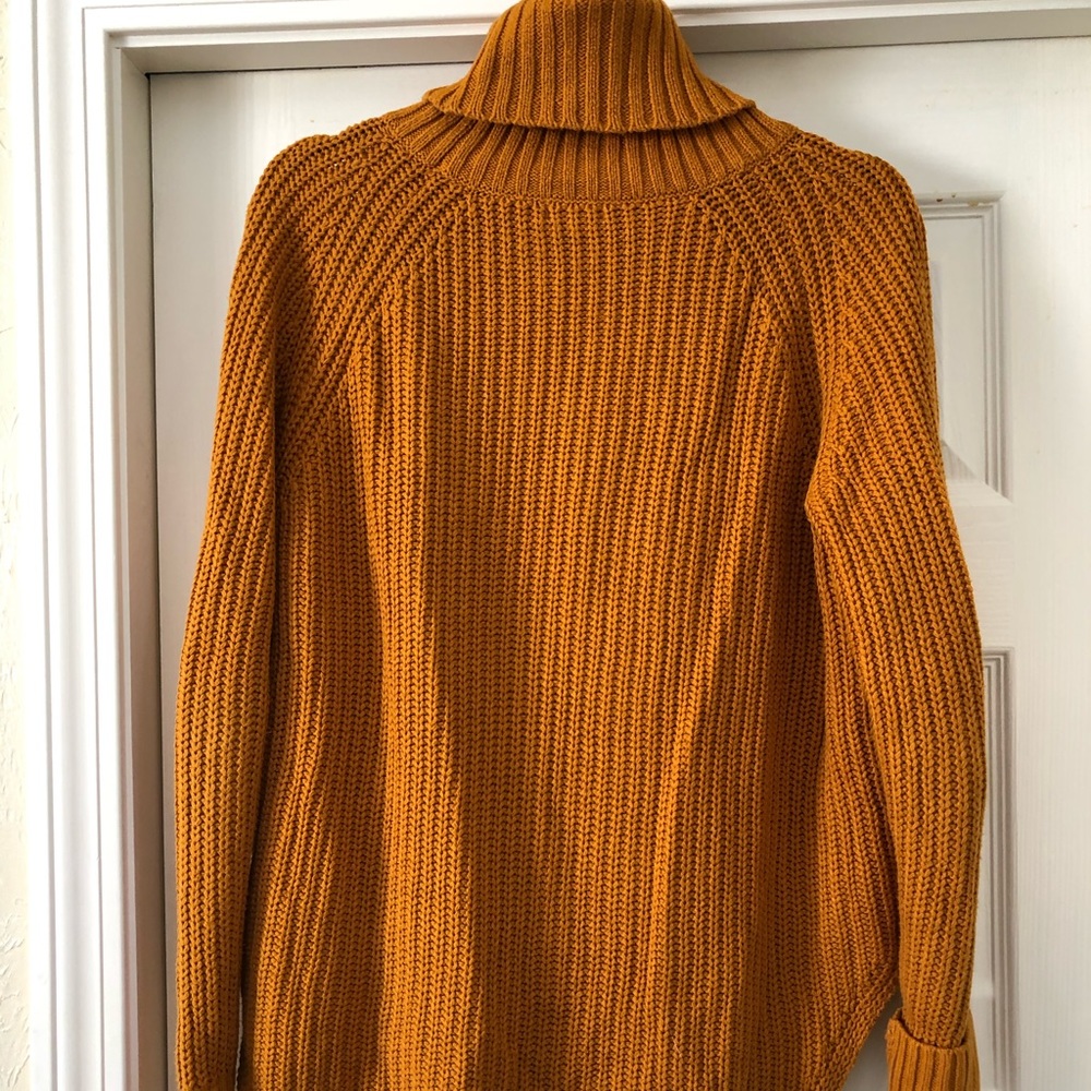 Long turtleneck sweater